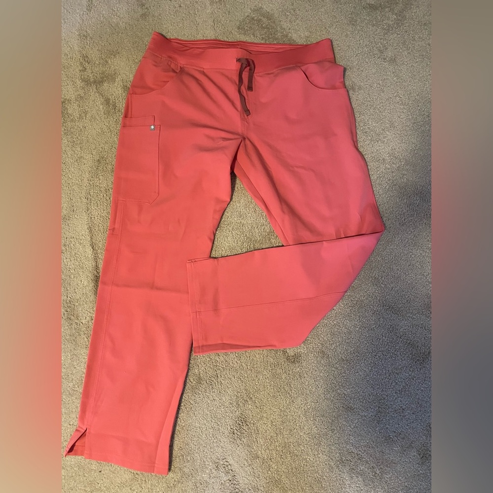 FIGS Cade cargo scrub pants. NEVER WORN! Took tag off. Desert Rose color
